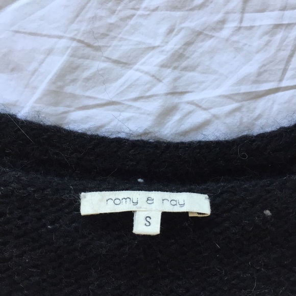 BOGO!!! Fringe Sweater from Romy & Ray - Picture 4 of 8